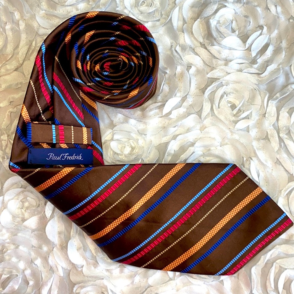 New‎ Paul Fredrick silk tie